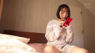 CAWD-640 [中文字幕] 日向なつ - 才被說很像人氣絶頂蘿莉偶像，接受持續被狂粉欺負被當成肉感性愛玩具人生的我…