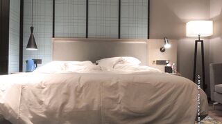 【小宝寻花】约了个颜值不错毛衣妹子啪啪，口交上位骑乘抽插大力猛操呻吟