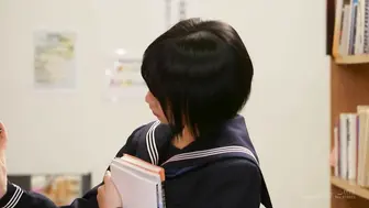 SDDE-535 墙壁！桌子！椅子！一所人人都爱的名校，在这里，未经修饰的男性生殖器会突然冒出来。“东京都市吸吮学校”毕业典礼 ~我的毕业典礼~ 特邀嘉宾：户田真琴