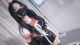 《神圣修女被绑记》第一次被绑的修女看起来十分清纯，没想到私下反差这么大，被红…_x000D_