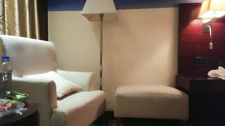 【小马探花】今夜极品外围，170御姐范，肤白貌美，大长腿，表情投入被干高潮，精彩