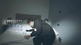 MD-0204 痴汉外送员  程诗诗